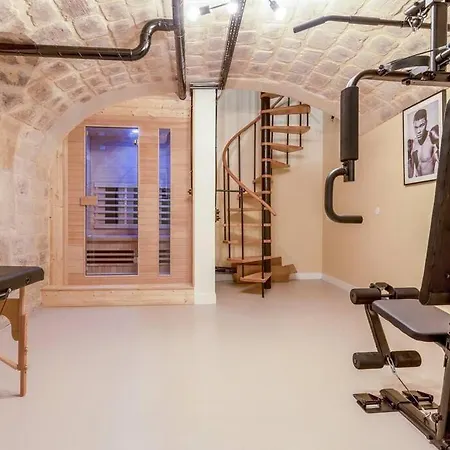 Apartment Nouveau - Industrial - 6p - Gym/sauna